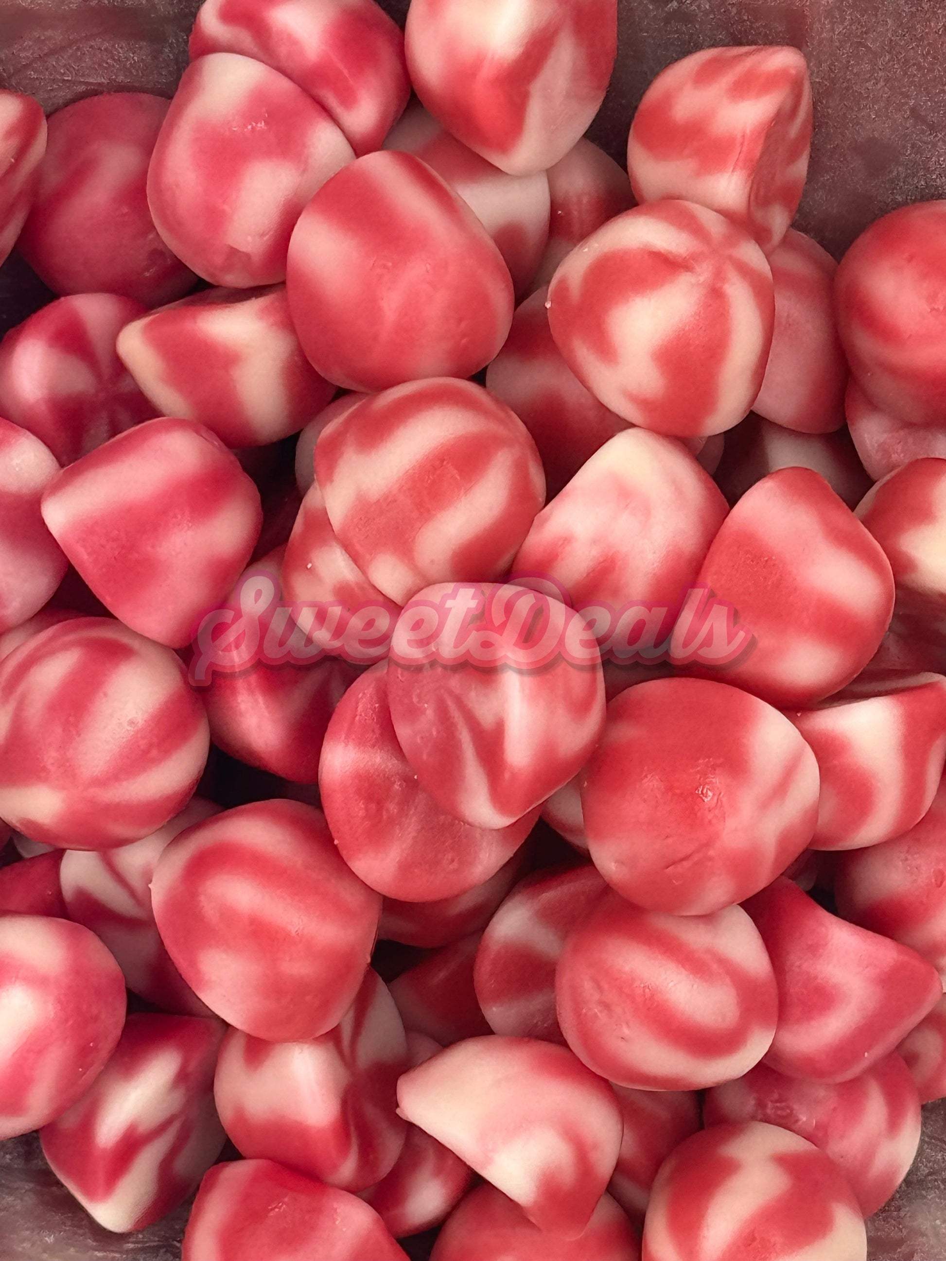 Kingsway Strawberry Twist Kisses - Retro sweets - 200g - Sweet Deals